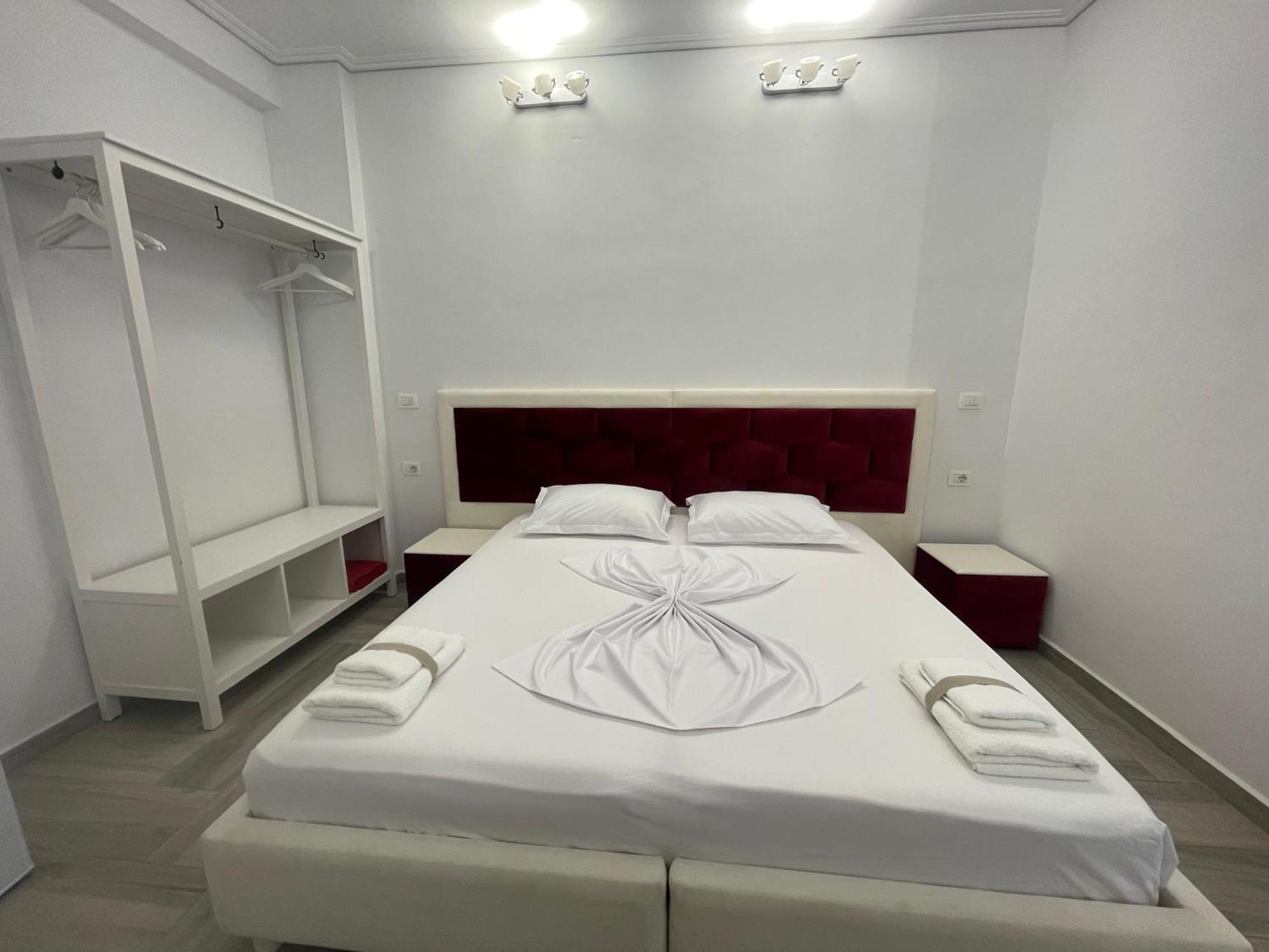 Cava Boutique Hotel Saranda Dış mekan fotoğraf